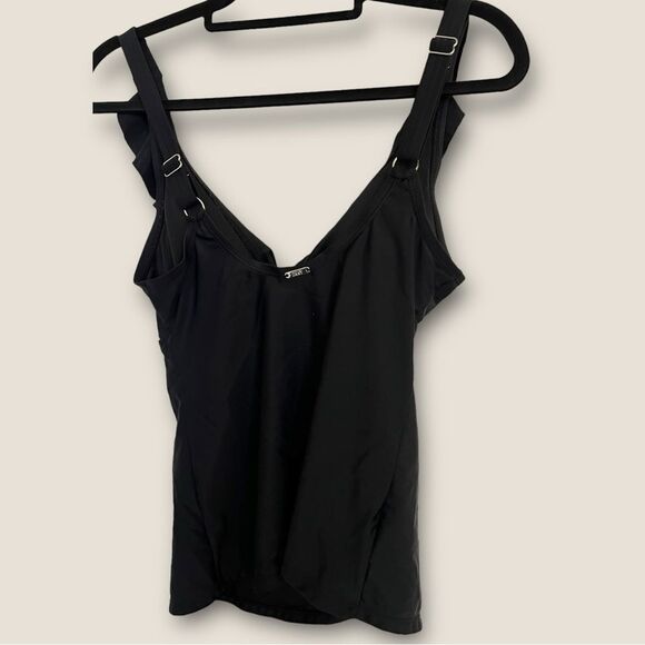 Black bikini top size Large with adjustable straps - Picture 4 of 8